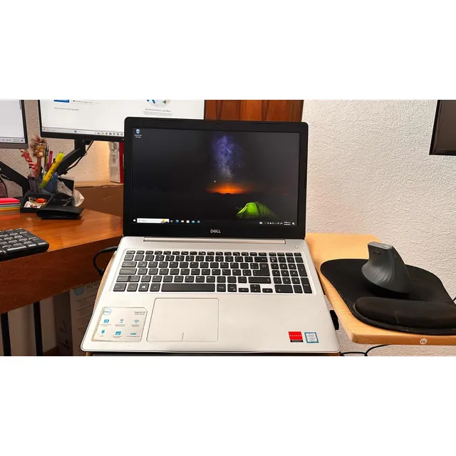 Dell Inspiron 5570 I7
