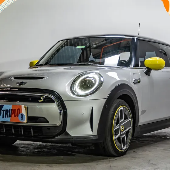 Mini Cooper Se 2024 0.0 Iconic At