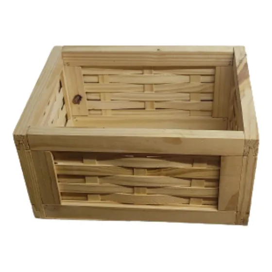 Cajón De Pino Trenzado