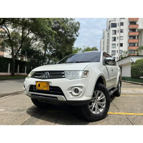 Mitsubishi Nativa 2.5l Fl