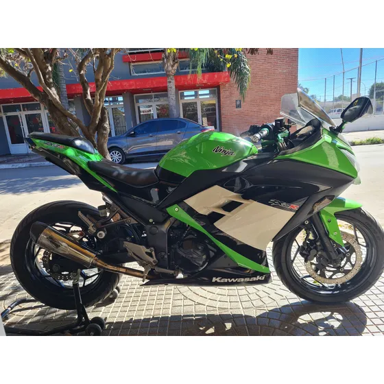 Kawasaki Ninja 300
