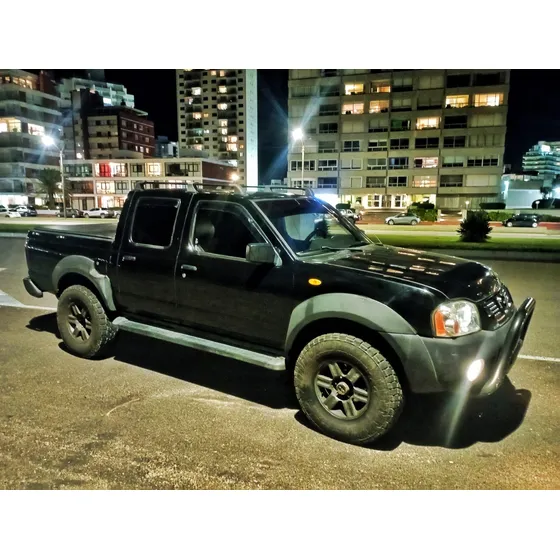 Nissan Frontier Crew Cab Se 4x4 At