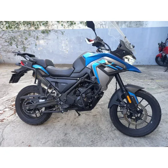 Voge 650ds, Modelo 2023, Excelente Estado. Con Maletas Shad