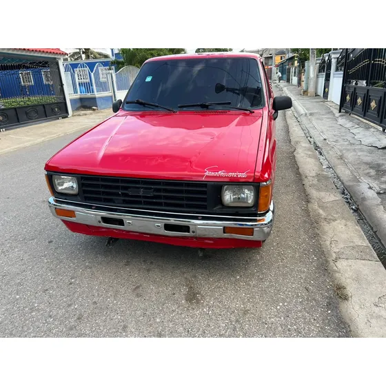 Toyota Hilux Pick Up