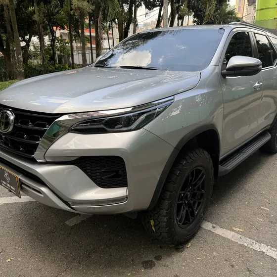 Toyota Fortuner 2022 2.4 Srv