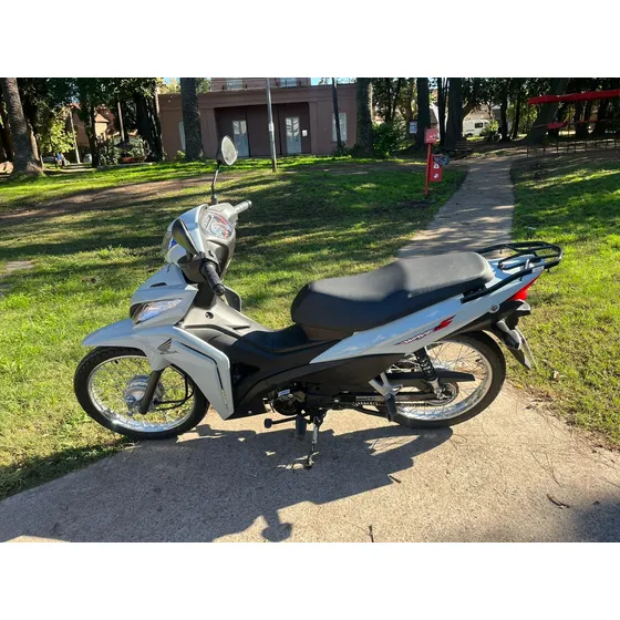 Honda Wave 110 S Impecable, 700 Km, Titular