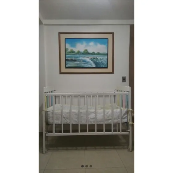 Cuna Para Bebé De Madera (desarmada Para Fácil Traslado)