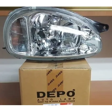 Faro Derecho Chevrolet Corsa 00-06 (vidrio Liso Negro) Depo
