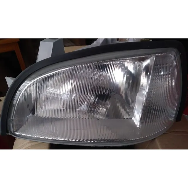 Faro Renault Clio 96/00 