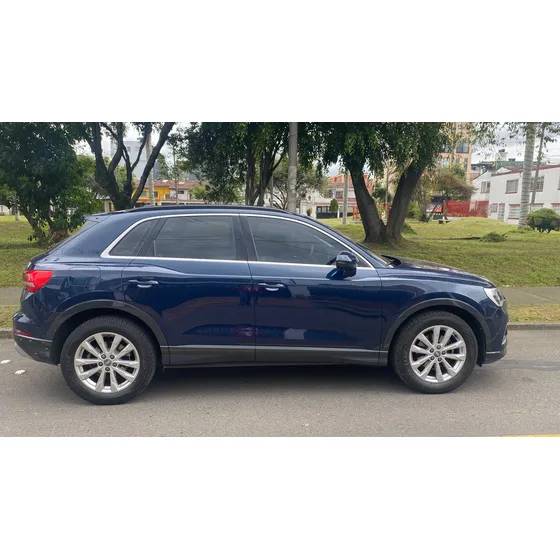 Audi Q3 Ambition