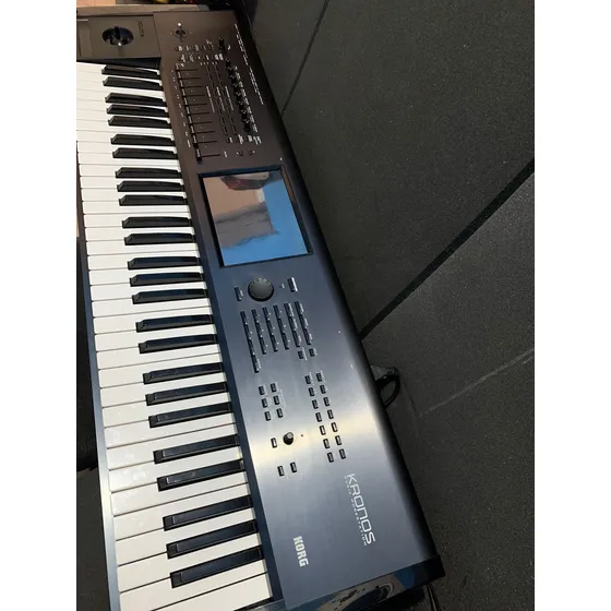 Teclado Korg Kronos (61 Teclas)