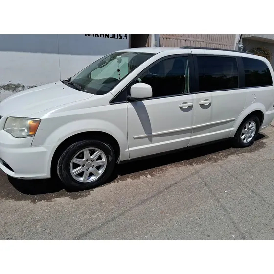 Chrysler Town & Country 3.6 Lx Mt