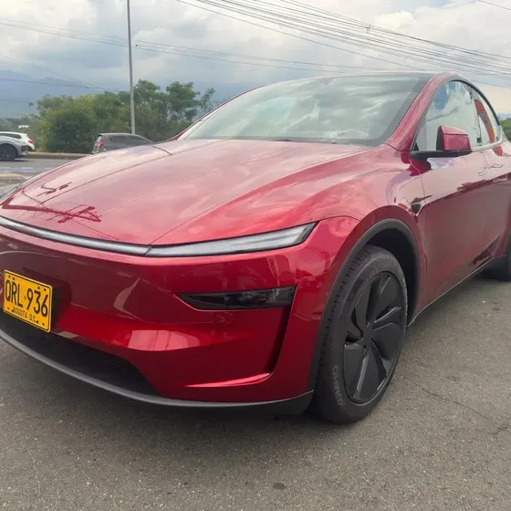 Tesla Model Y 2026 0.0 Rwd