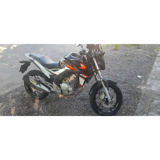 Cb 250 Twister Muy Pocos Kilómetros Como Nueva