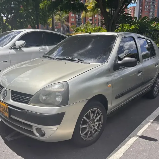Renault Symbol 2005 1.4 Alize