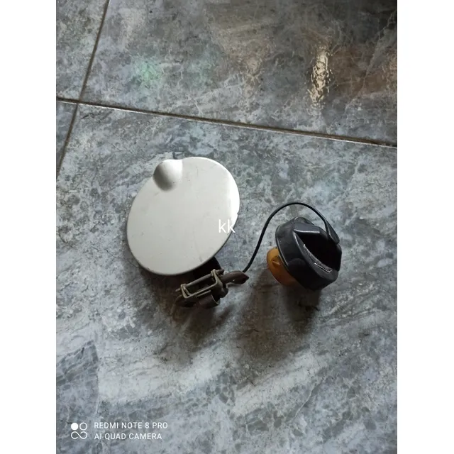 Tapa De Gasolina Jeep Cheroke Kk