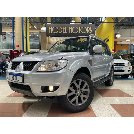 Mitsubishi Pajero Tr4 2.0 4x2 Flex Aut. 5p