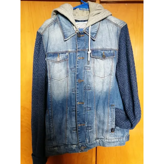 Campera Jean Combinada Pull & Bear Talle L