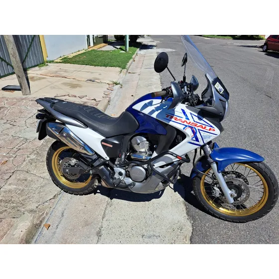 Honda Transalp Xl700v