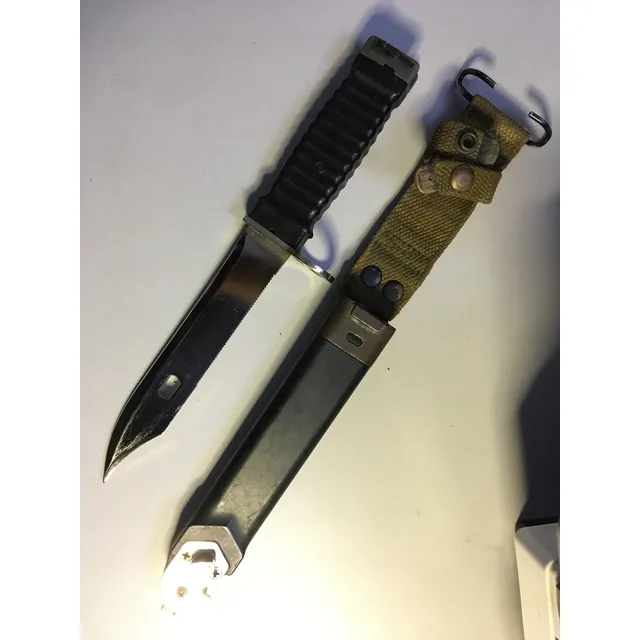 Cuchillo Bayoneta Militar Colección