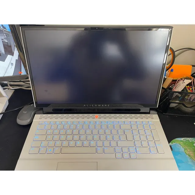 Dell Alienware Area-51m R2