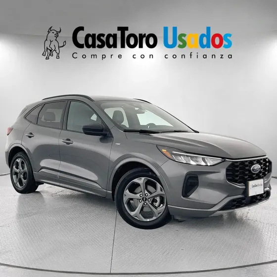 Ford Escape St Line Fhev At 2500cc usado en Barrios Unidos