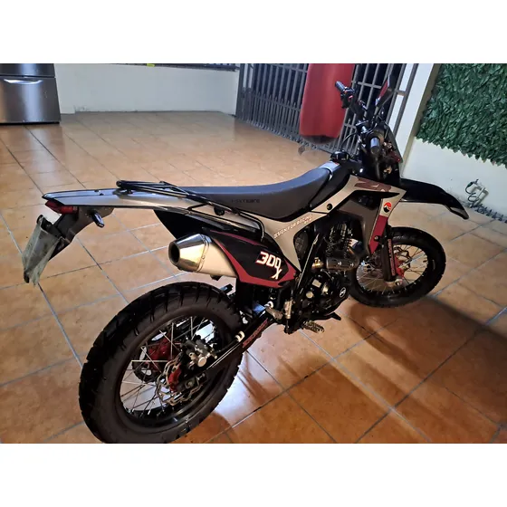 Recién Sacada De Agencia , 300ccs, Doble Propósito Supermoto