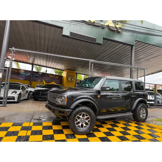 Ford Bronco 2.7 Badlands 5p At