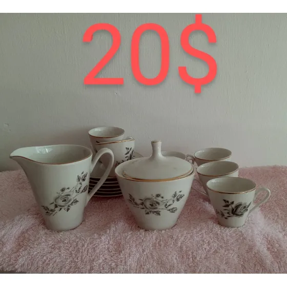 Juego De Tazas. Porcelana Polaca.