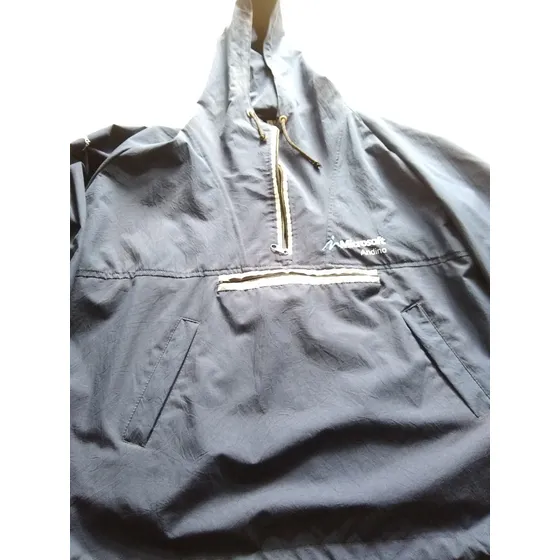 Chaqueta Impermeable Con Capucha Talla Xl Usada