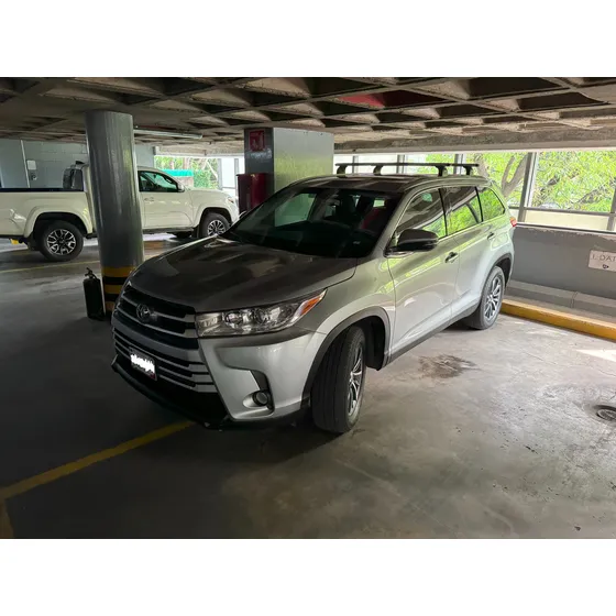 Toyota Highlander 3.5 Xle At