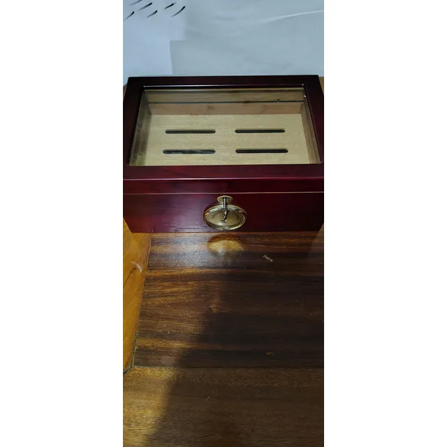 Humidor Genérico Color Madera - Modelo Genérico