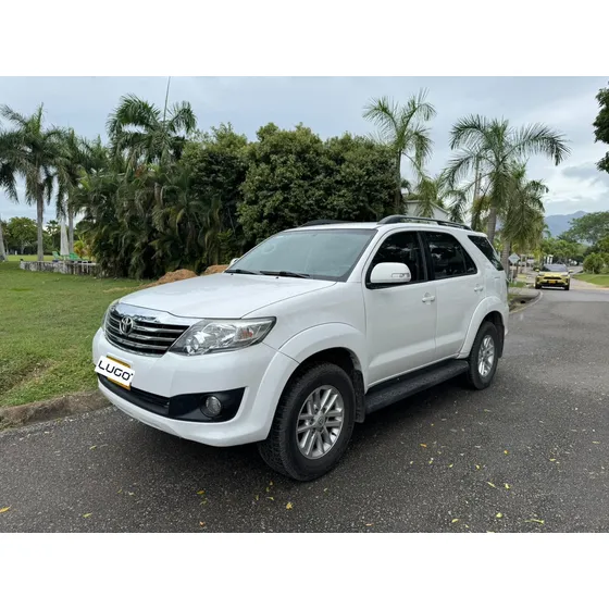 Toyota Fortuner Gasolina 4x2 Automática