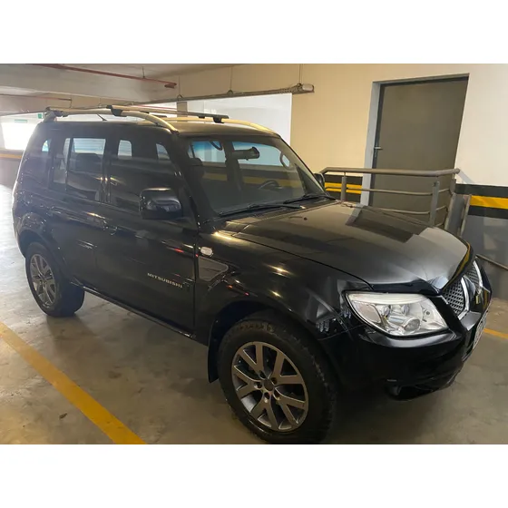 Mitsubishi Pajero Tr4 2.0 4x2 Flex Aut. 5p