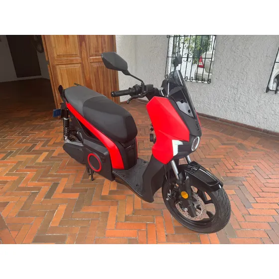 Moto Eléctrica, Marca Seta Mo125, Con Poco Uso Apenas 400kms