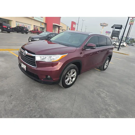 Toyota Highlander 3.5 Xle V6 At