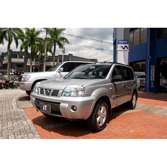 Nissan Xtrail Classic 2.5 Mt 4x4