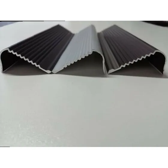 Nariz De Grada Aluminio 1.00 Mts