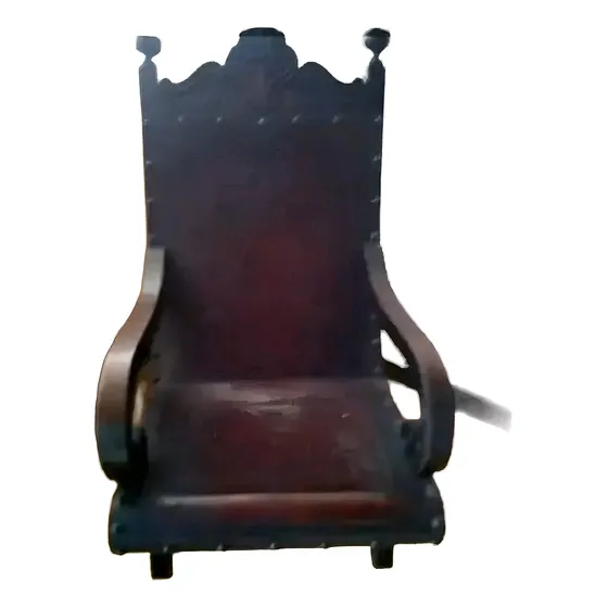 Poltrona  Y Silla  De Cuero Repujado .se Venden Por Mudanza