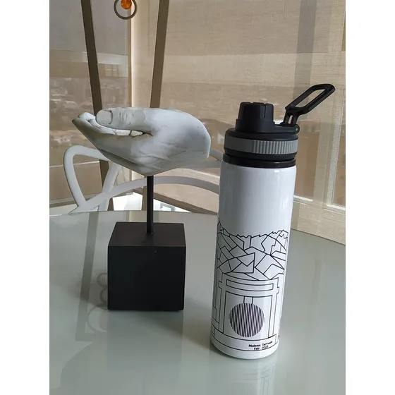 Cooler, Termo De Aluminio 750 Ml Iconos De Caracas. Gimnasio