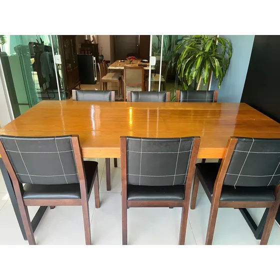 Conjunto De Mesa E Cadeiras