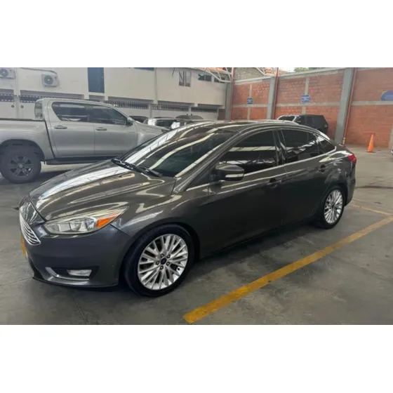 Ford Focus 2.0 Titanium