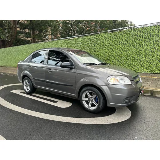 Chevrolet Aveo Emotion 1.6 Sedan