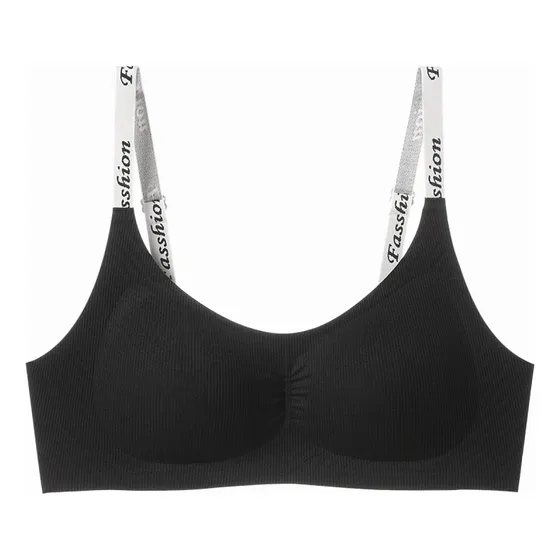 La Ropa Interior Bra Traceless Se Adapta A Diferentes Formas