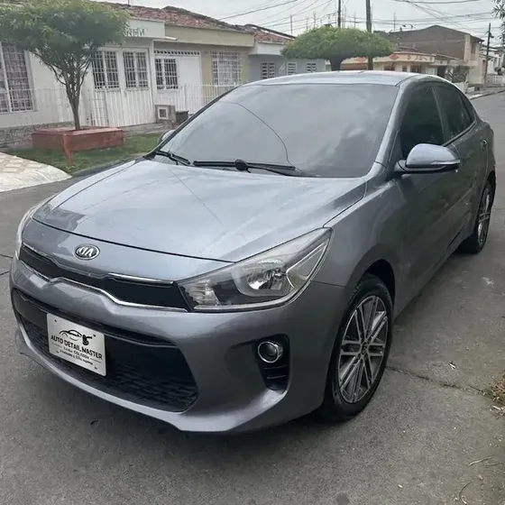 Kia Rio 2019 1.4 Zenith Hb 5 P