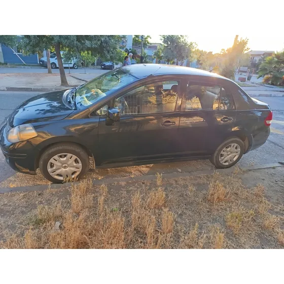 Nissan Tiida 1.6 Sedan S Nueva Version
