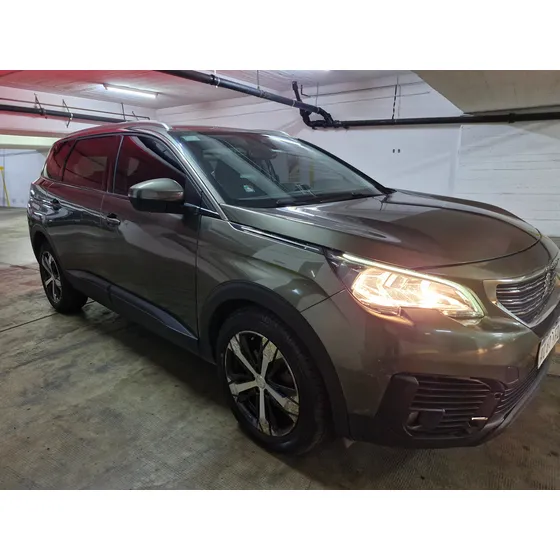 Peugeot 5008 1.6 Allure