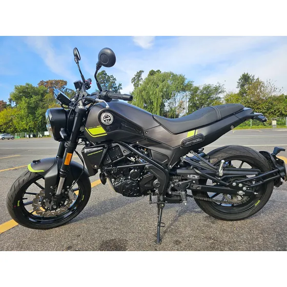 Benelli Leoncino 250
