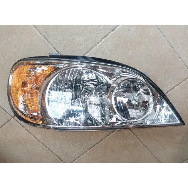 Faro  Delantero  Derecho, Kia Sedona 2002 Al 2005. Nuevo.