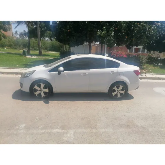Kia Rio 2015 Full